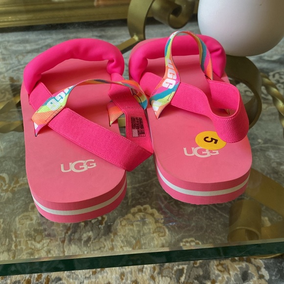 Uggs sandals - Picture 5 of 6